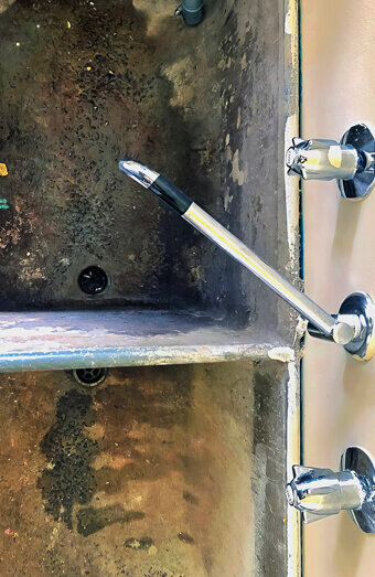 https://blockeddrainsfremantle.com.au/uploads/2025/07/blocked-sink-70468.jpg