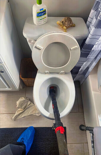 https://blockeddrainsfremantle.com.au/uploads/2025/07/blocked-toilet-54169.jpg